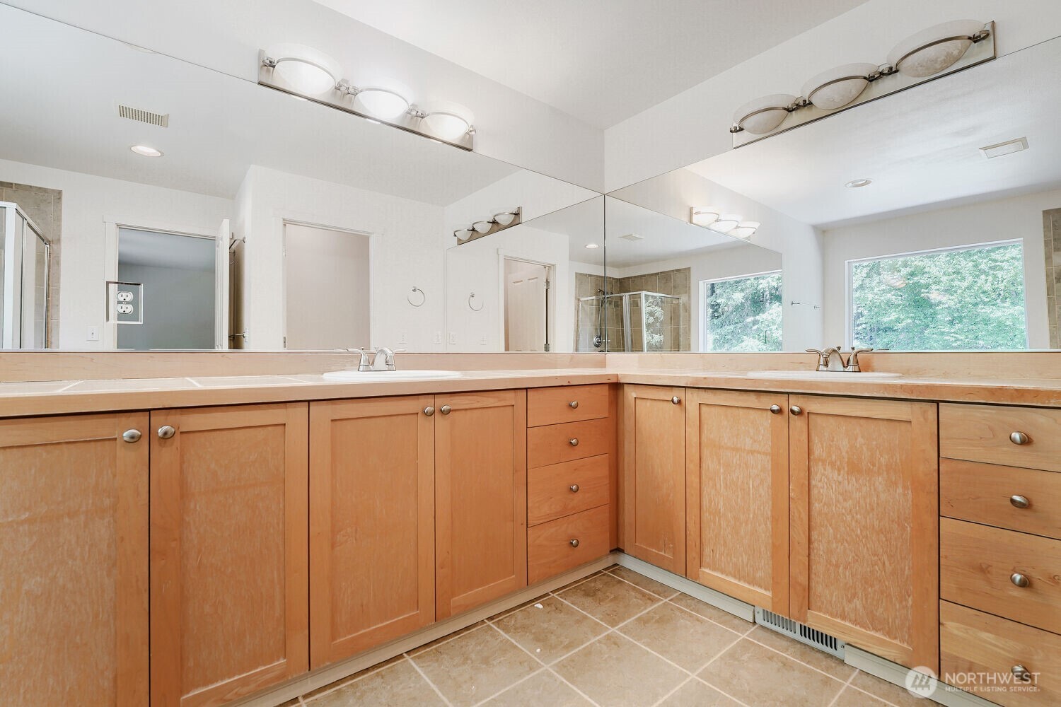 27426 Maple Ridge Way Property Photo 14