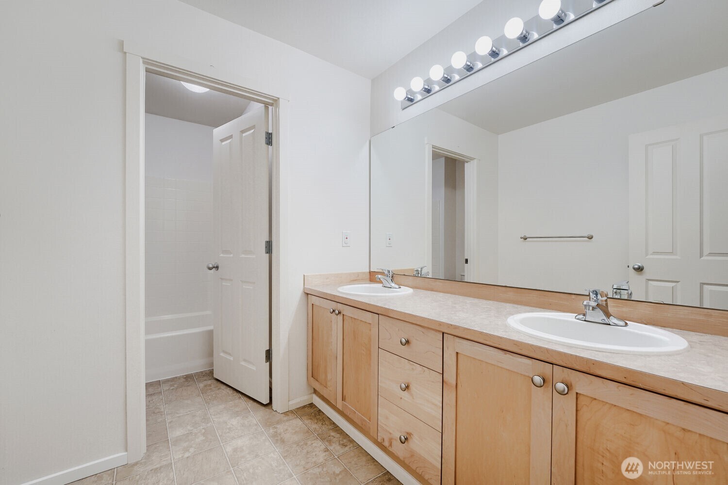 27426 Maple Ridge Way Property Photo 18