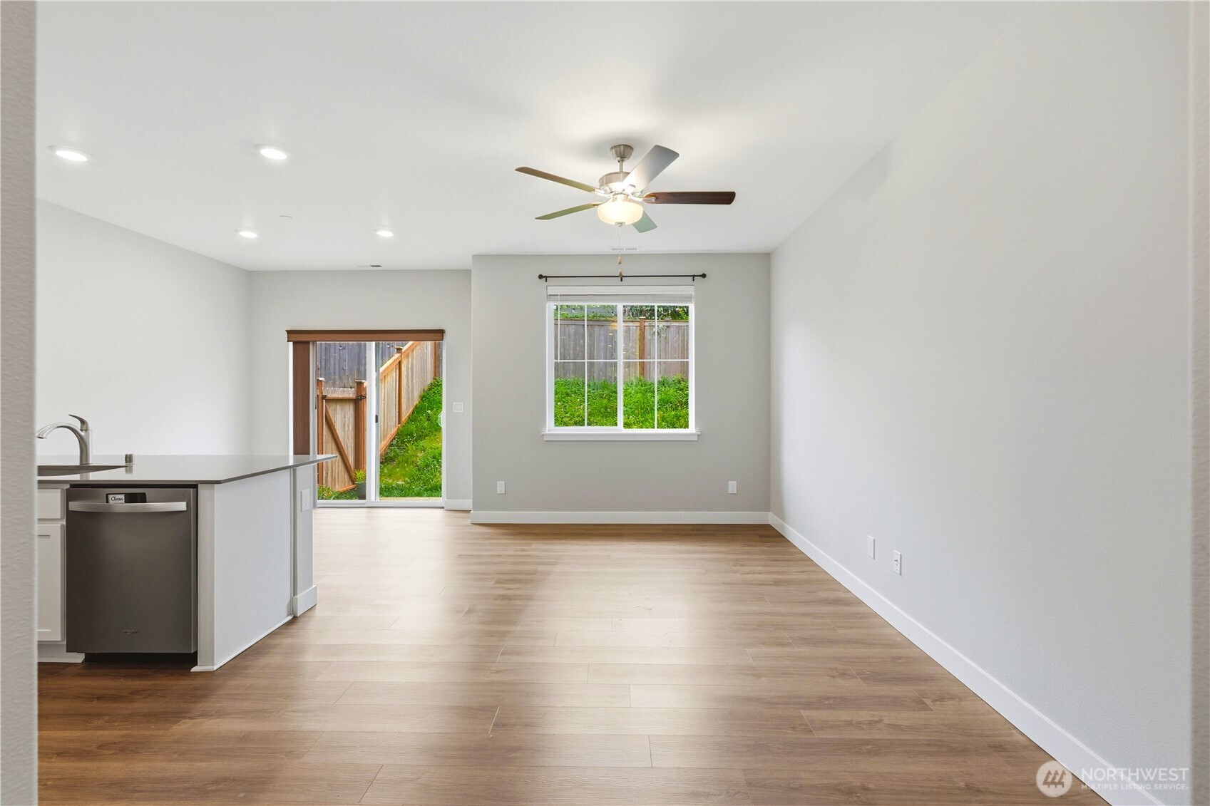8405 Gilman Way Property Photo 6