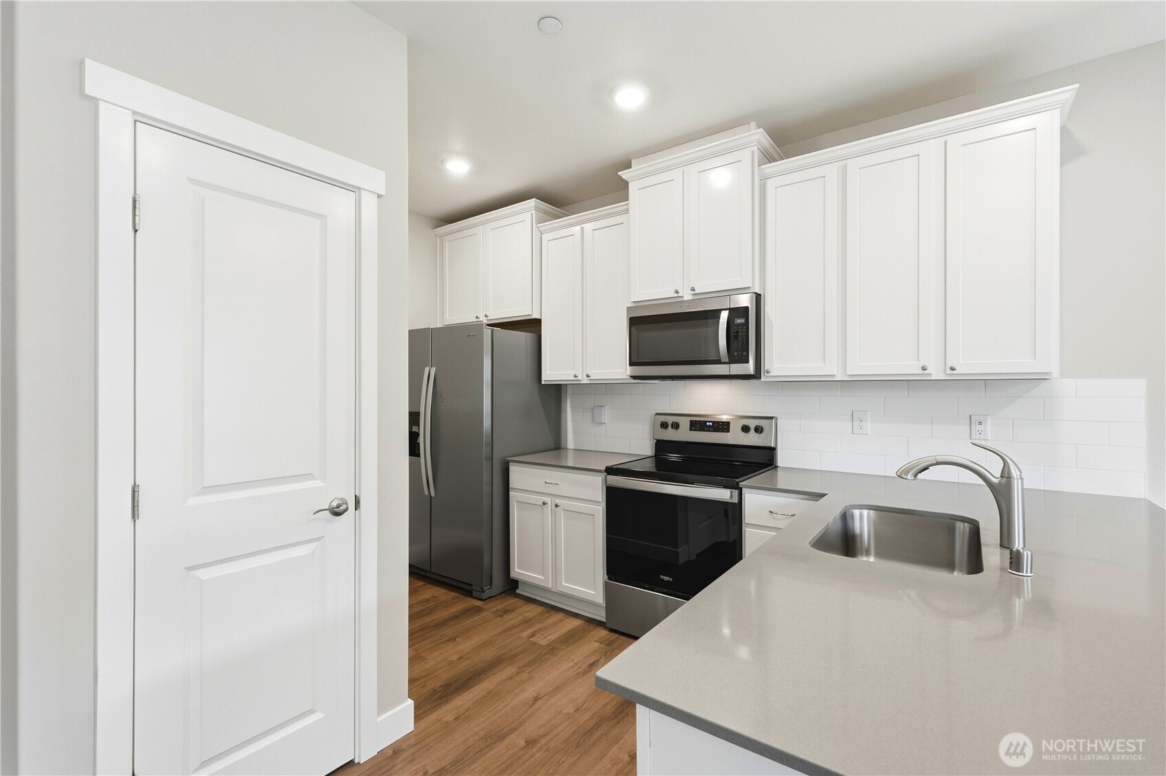 8405 Gilman Way Property Photo 11
