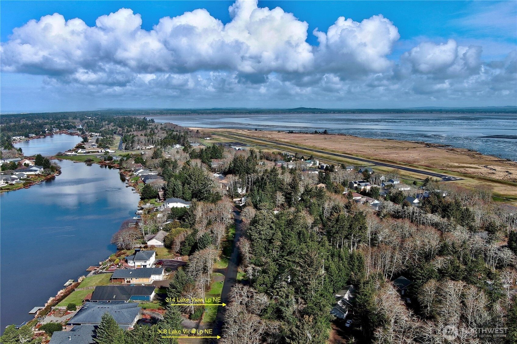308 Lake View Loop Property Photo 5