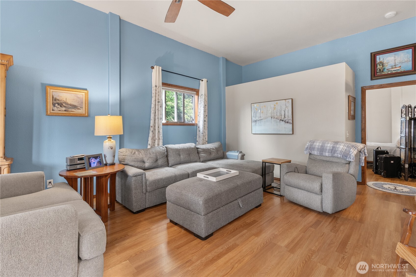1700 203rd Lane Property Photo 4