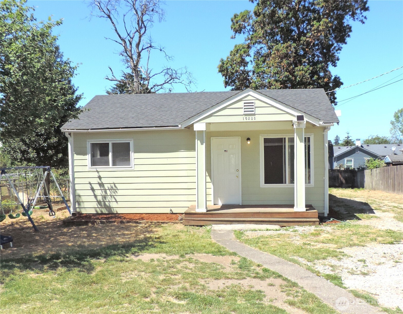 10233 10th Avenue Property Photo 1