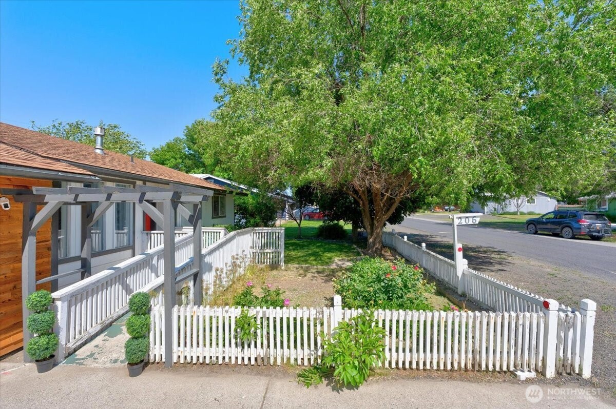 206 Maxwell Street Property Photo 30