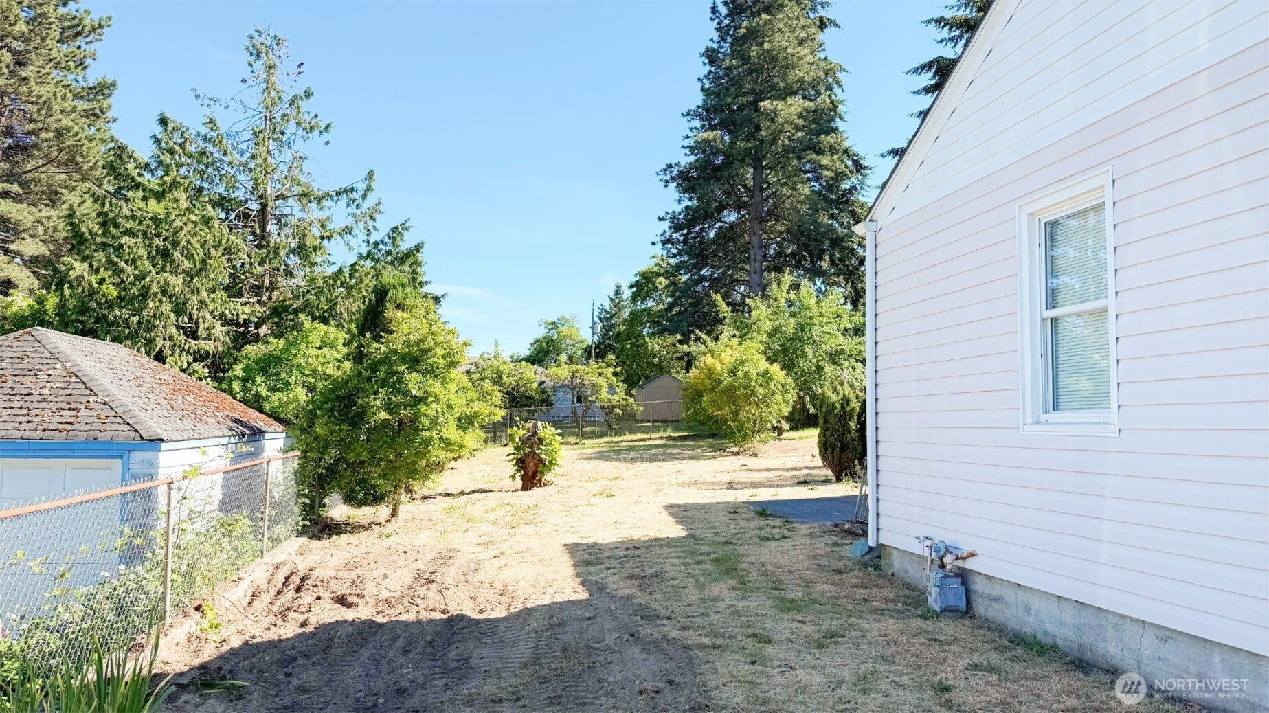 131 S 106th Property Photo 18