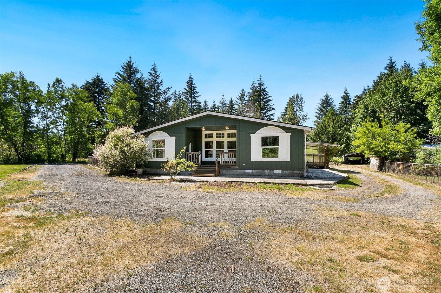 520 140th Avenue Property Photo 2