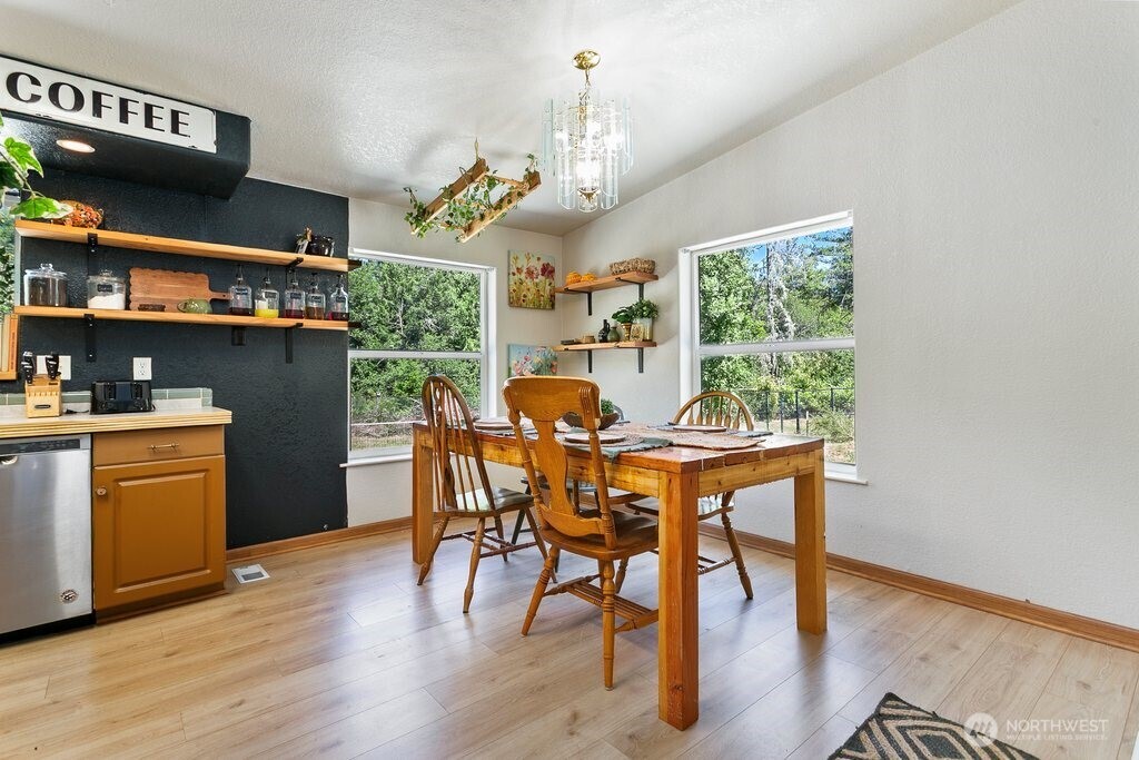 520 140th Avenue Property Photo 11