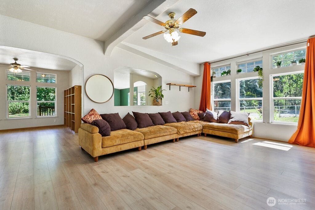 520 140th Avenue Property Photo 13