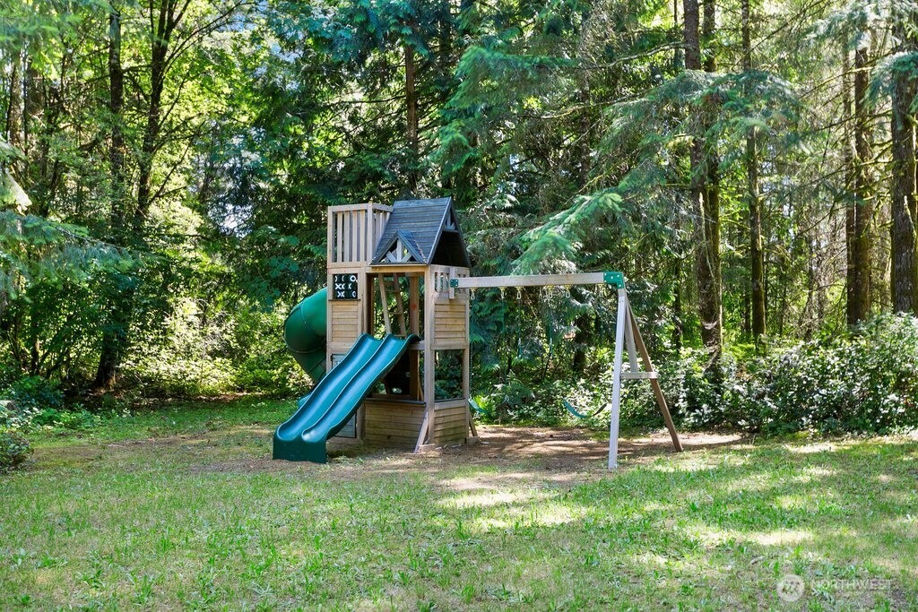 520 140th Avenue Property Photo 32