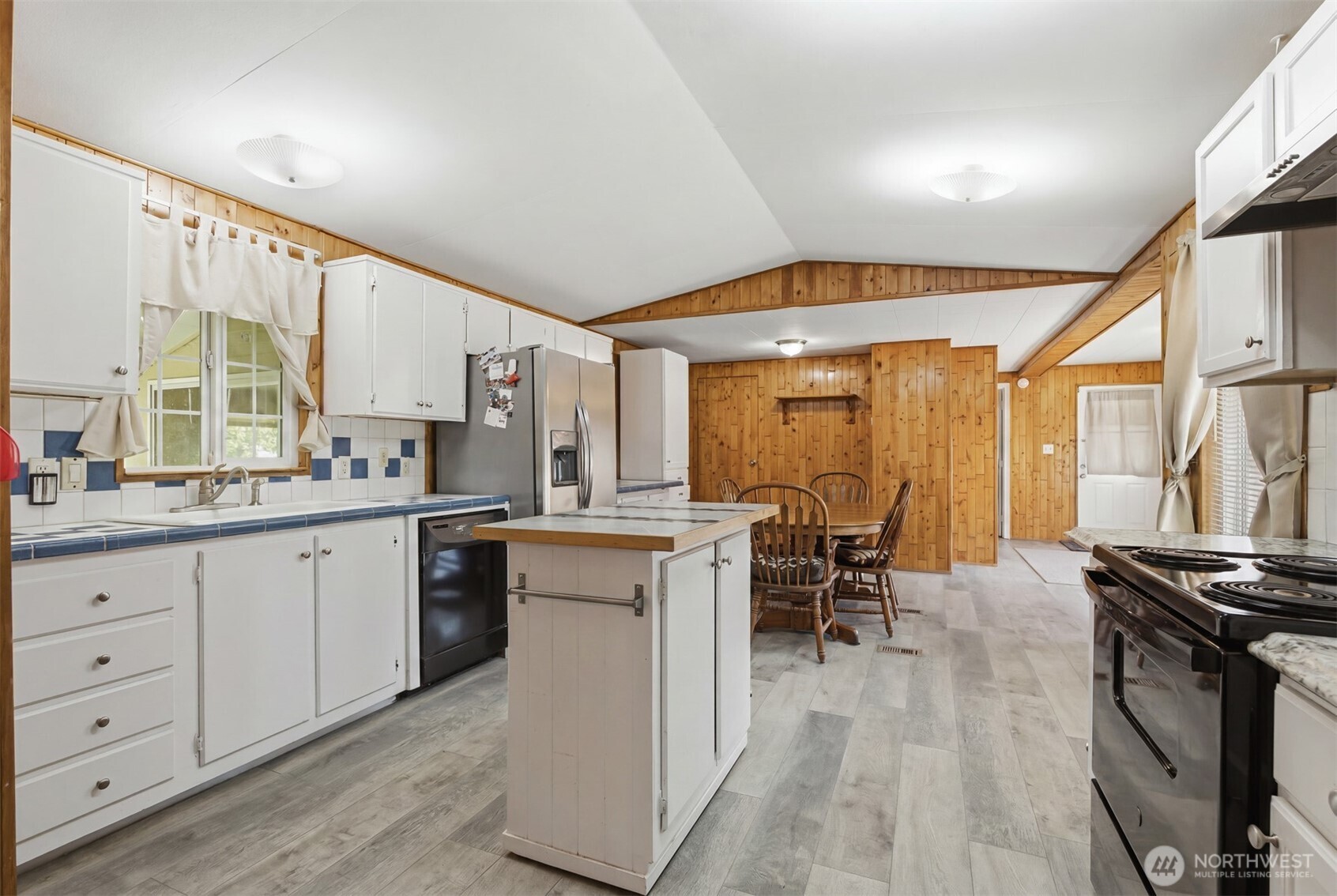 8516 Pepperidge Lane Property Photo 10