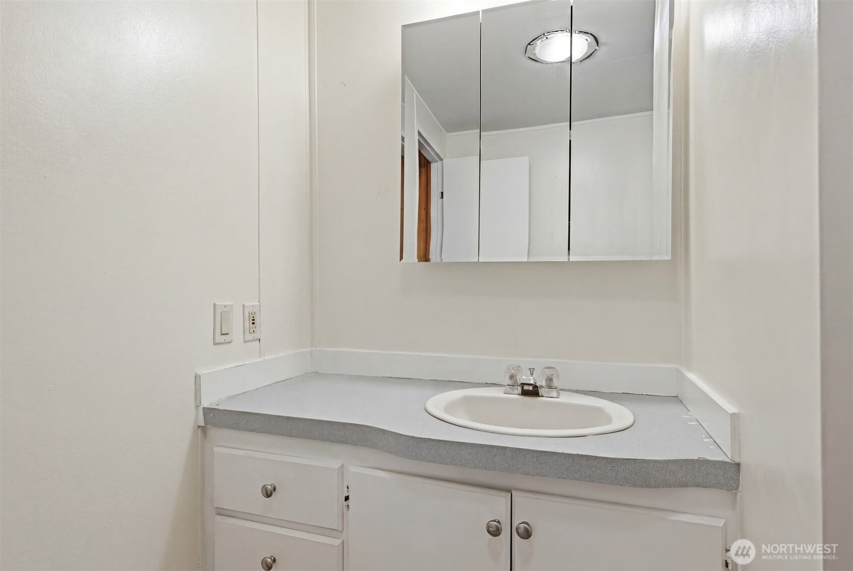 8516 Pepperidge Lane Property Photo 18