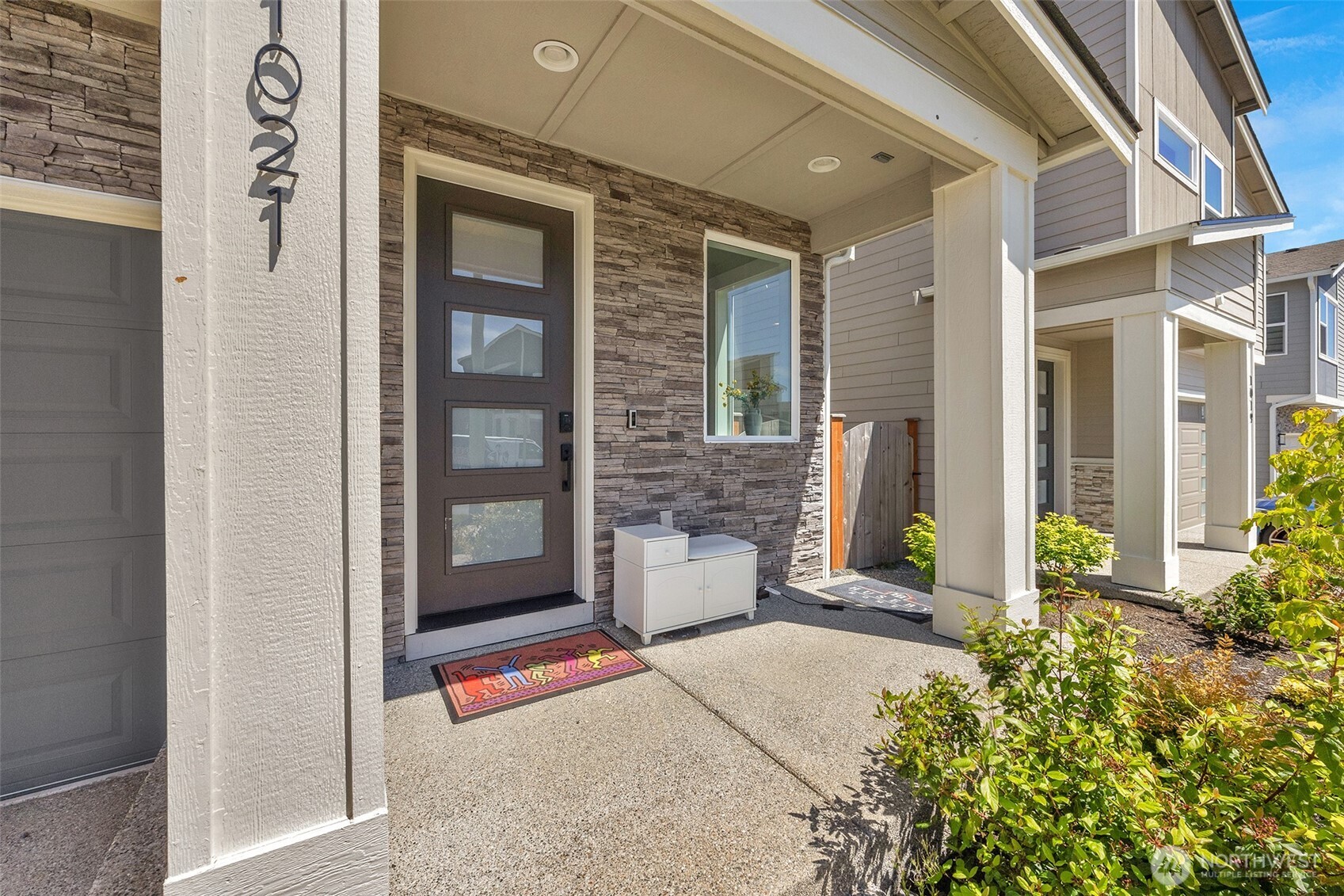 1021 169th Place Property Photo 2