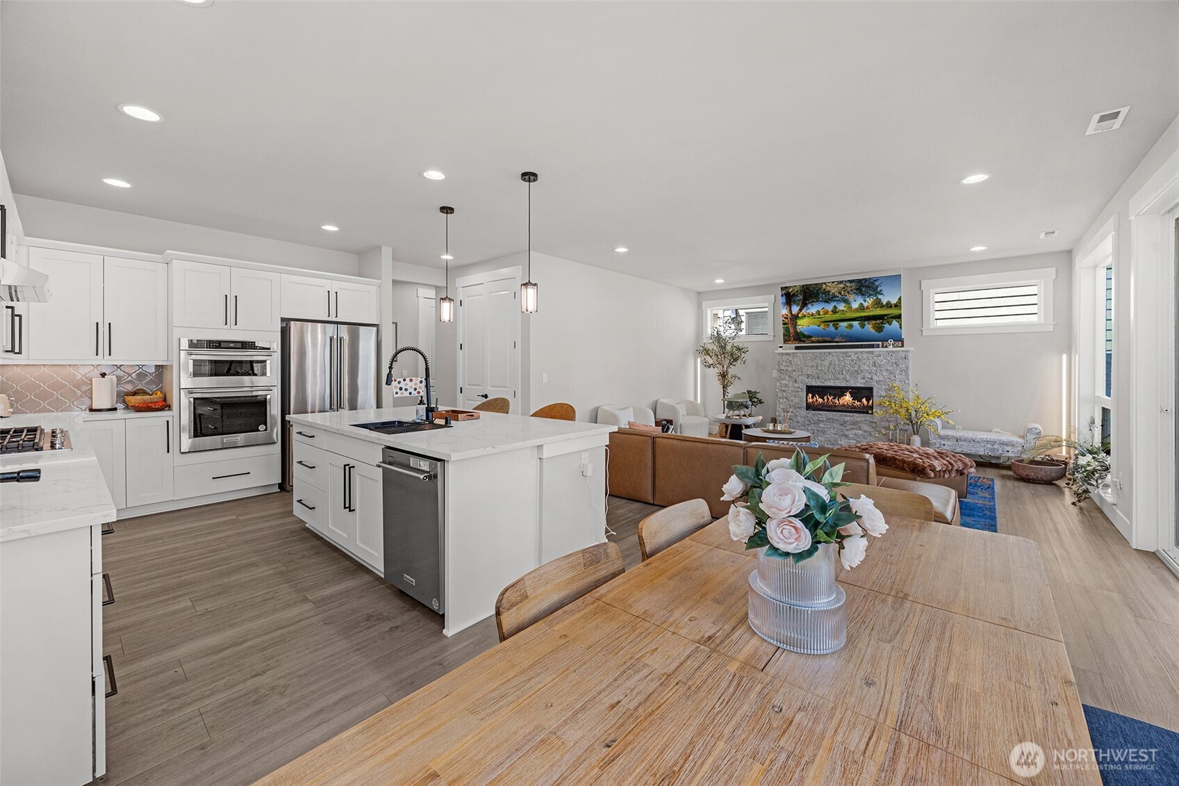 1021 169th Place Property Photo 7