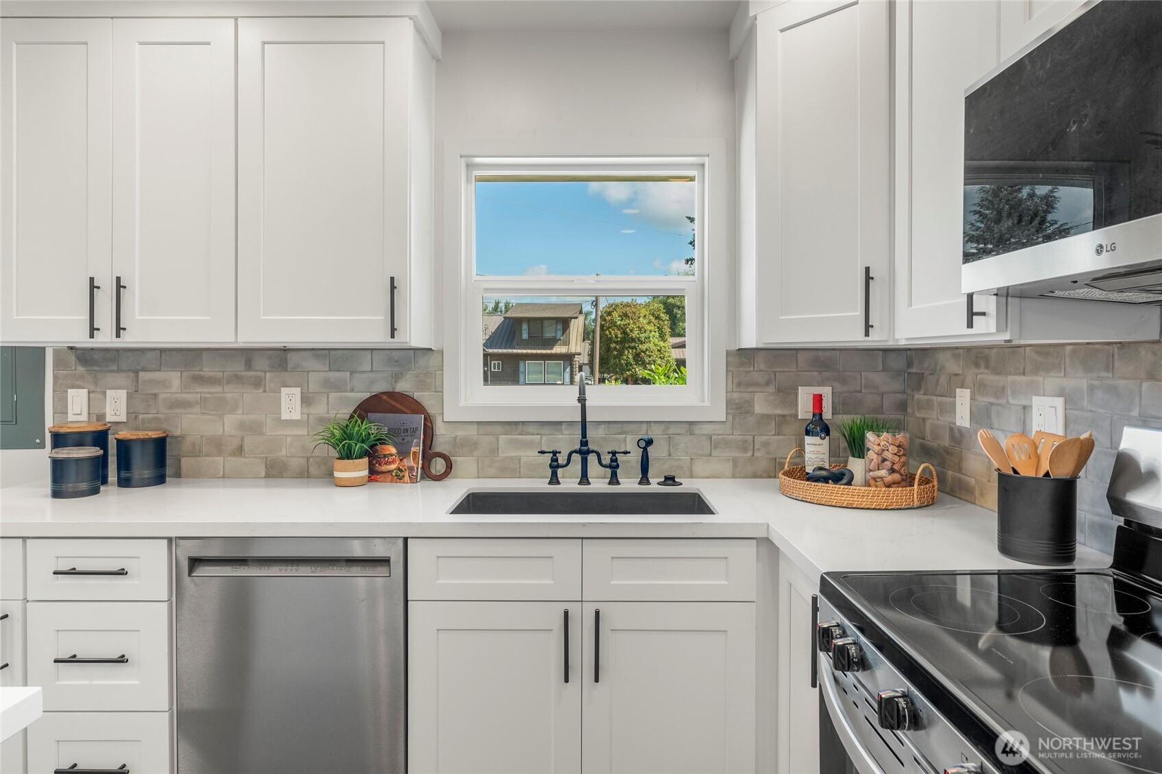 541 High Street Property Photo 1