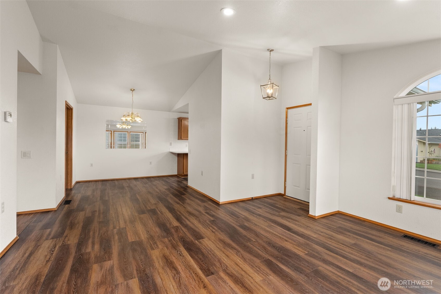 108 Carl Sandburg Drive Property Photo 6