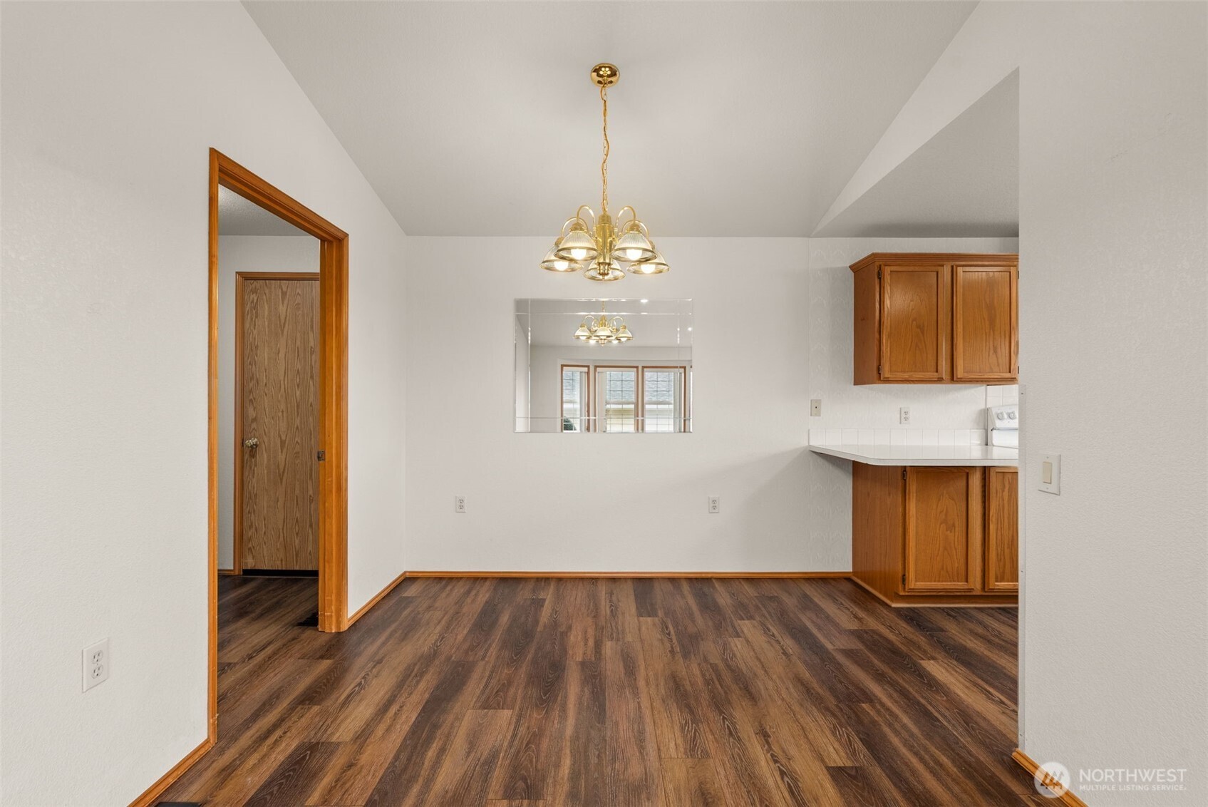 108 Carl Sandburg Drive Property Photo 11