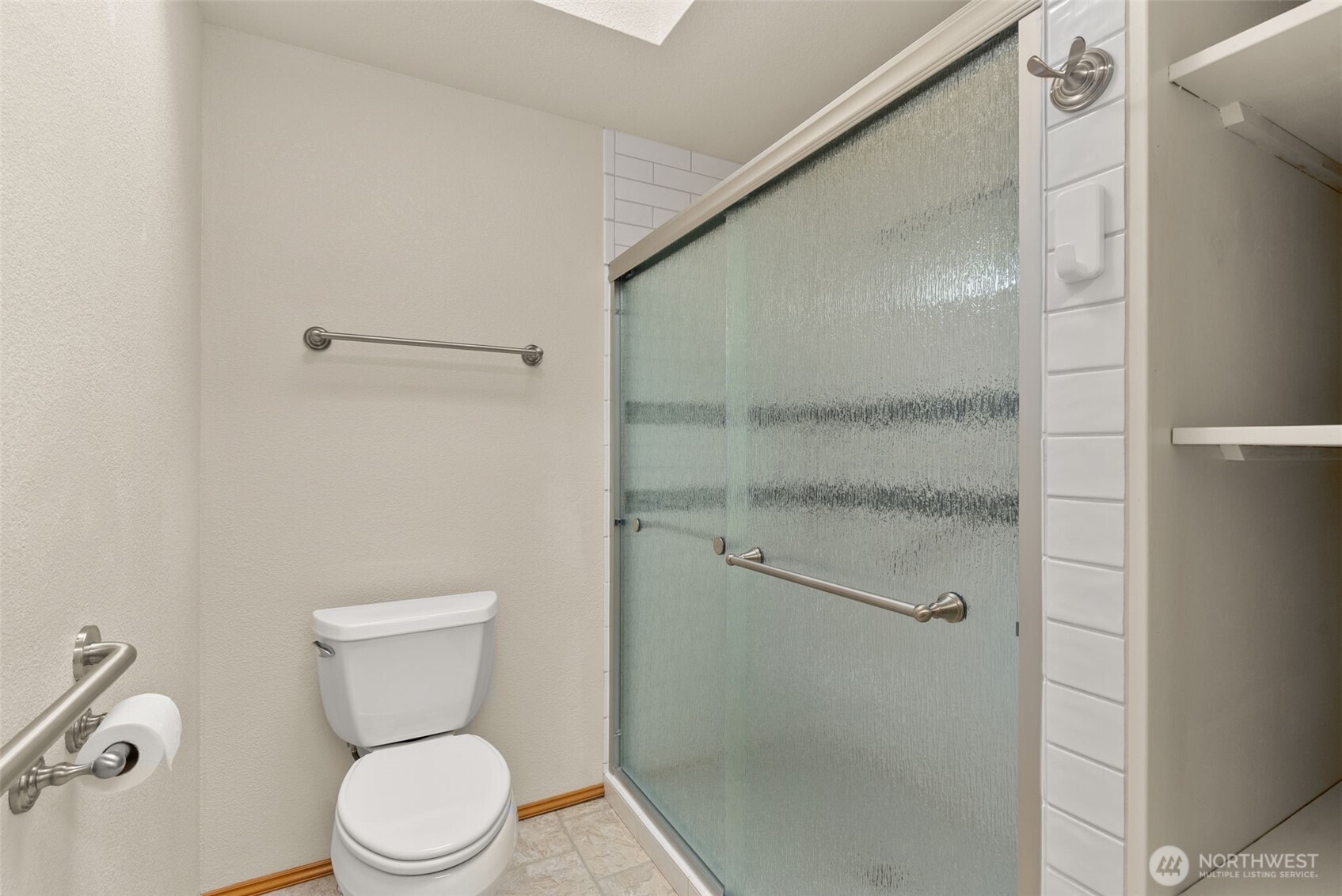 108 Carl Sandburg Drive Property Photo 16