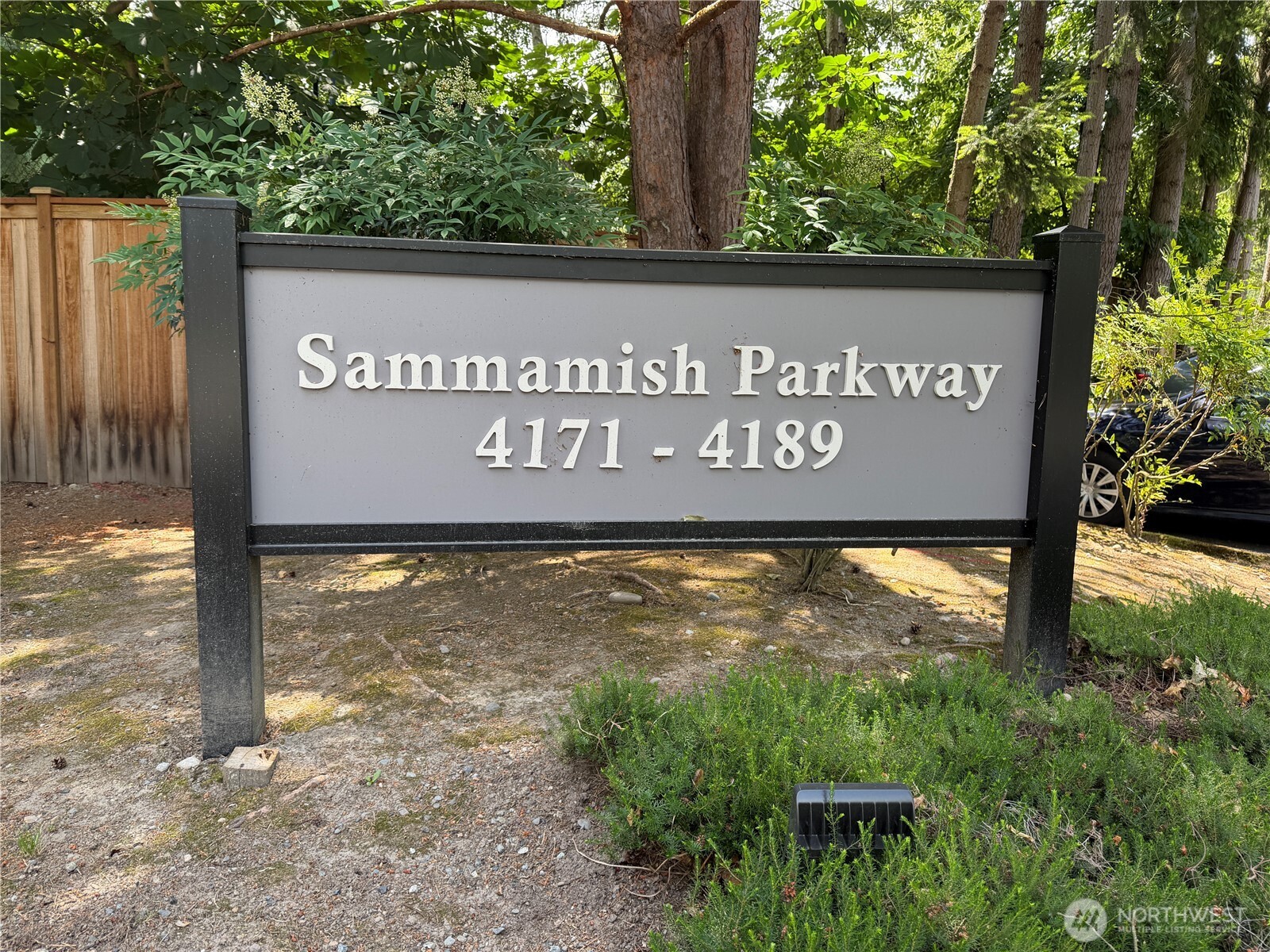 4189 W Lake Sammamish Parkway B309 Property Photo 2