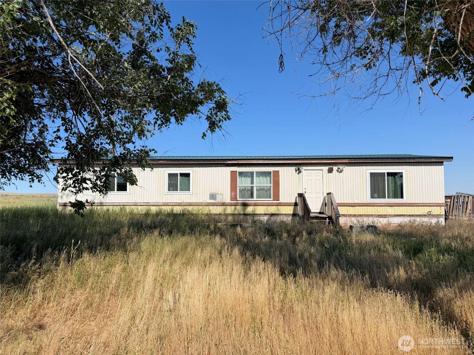32498 Crick Road Property Photo 1