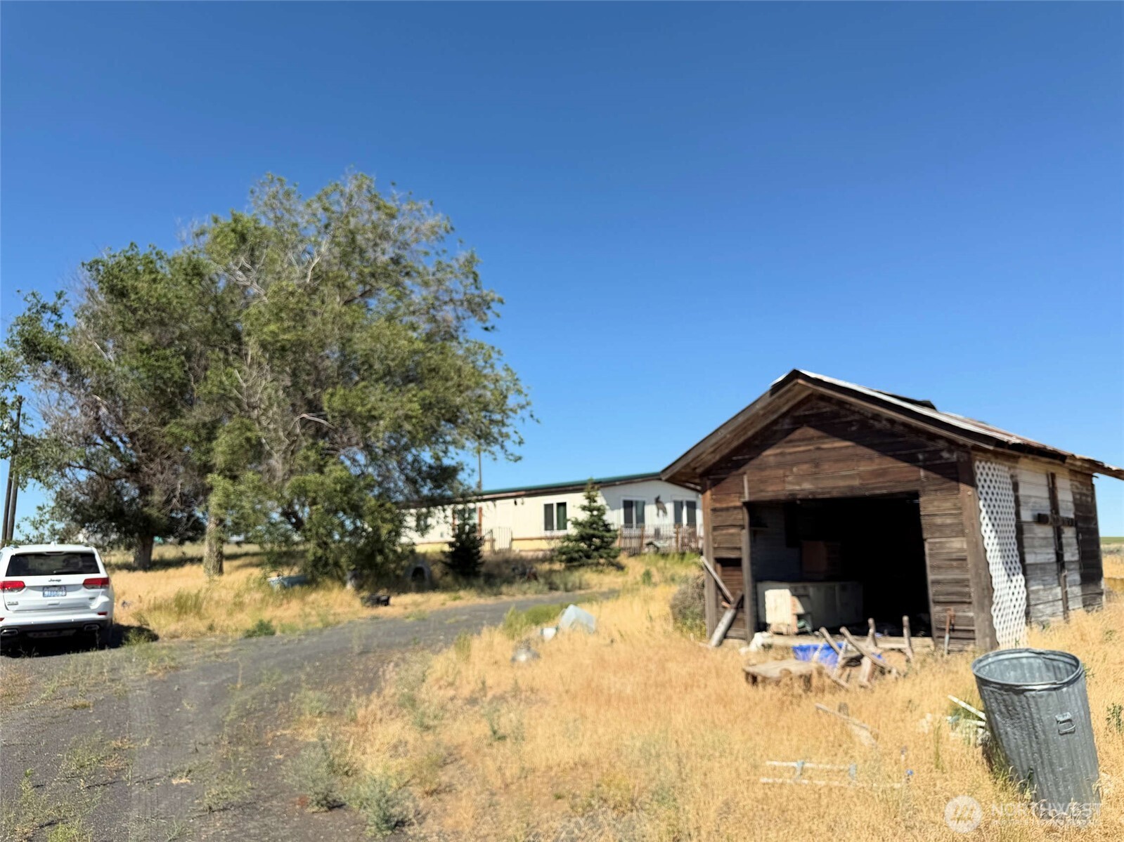 32498 Crick Road Property Photo 4