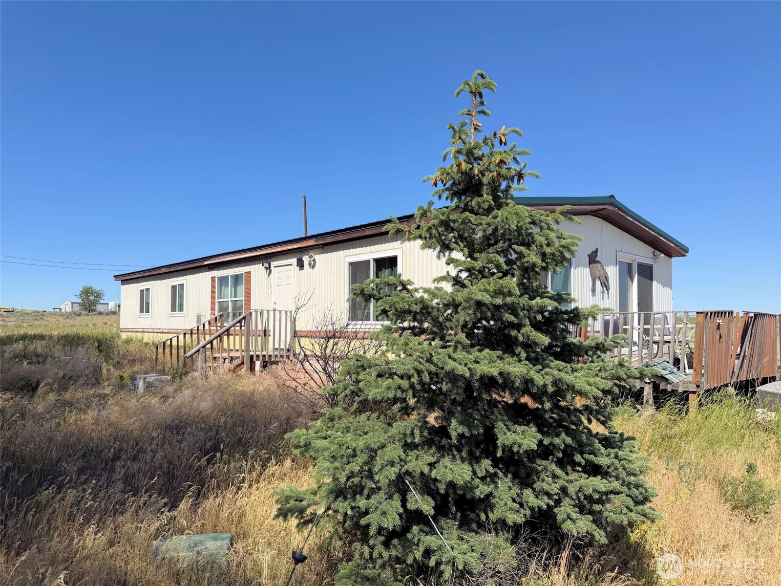 32498 Crick Road Property Photo 6