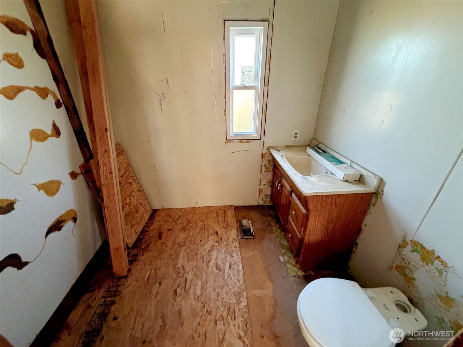32498 Crick Road Property Photo 24