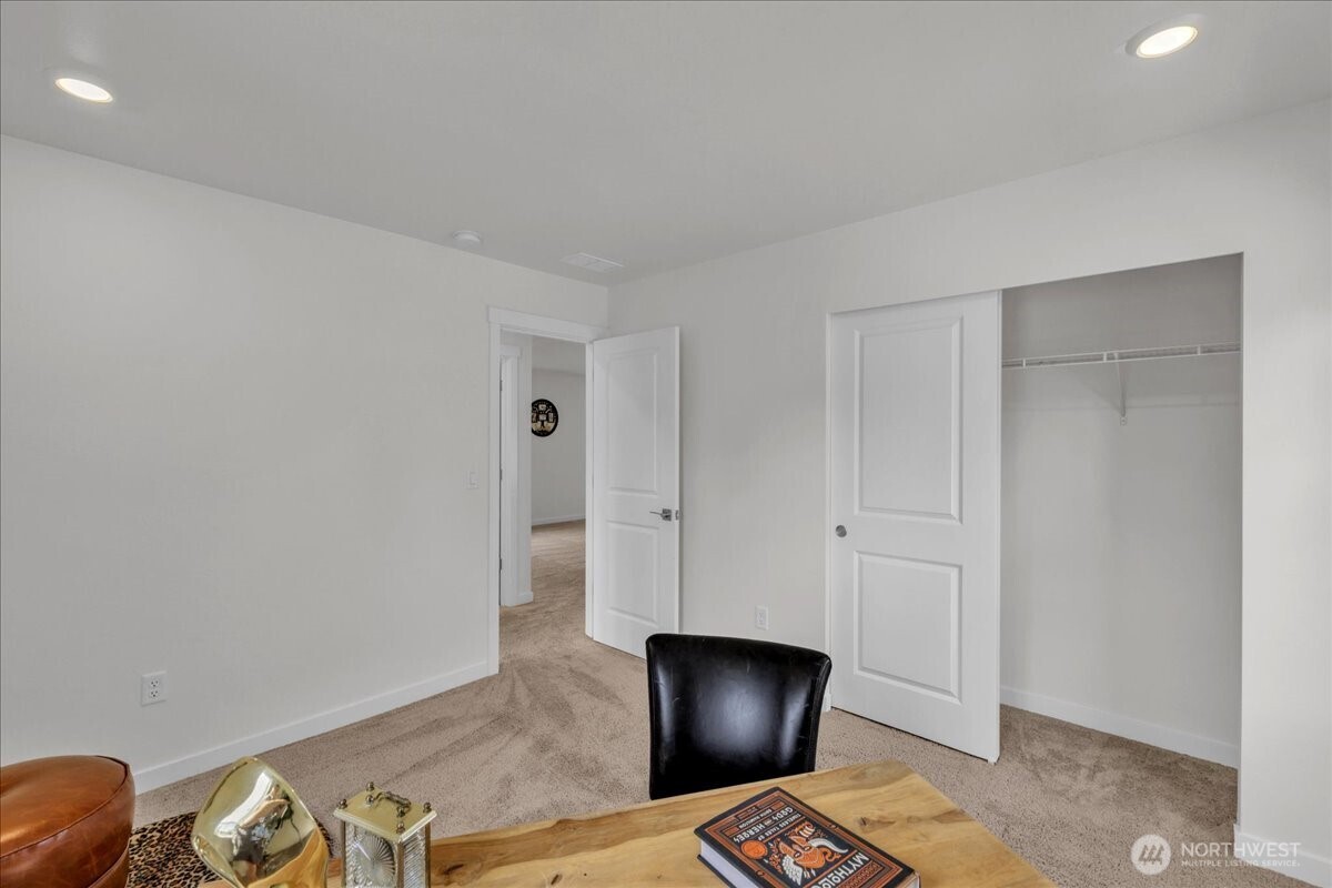 4912 88th Dr Ne Property Photo 29