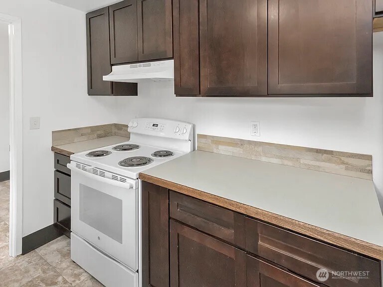 15408 74th Avenue Property Photo 6