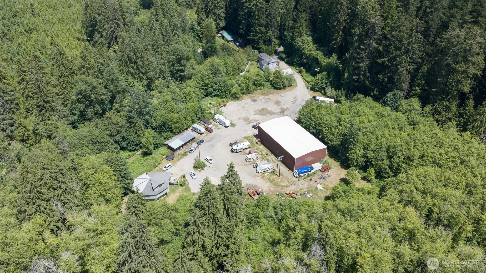 6467 Us Highway 101 Property Photo 1