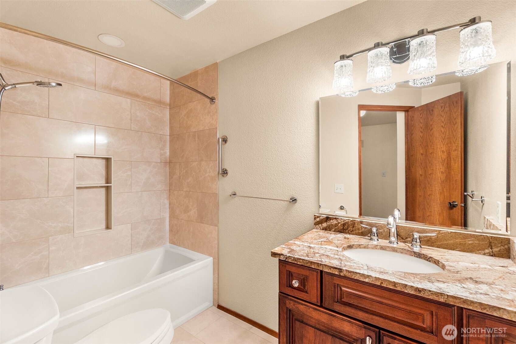 812 San Francisco Avenue Property Photo 33