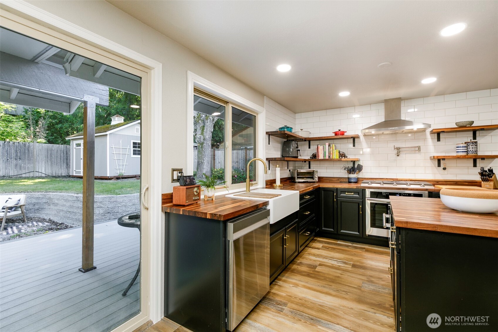 105 Lila Street Property Photo 11