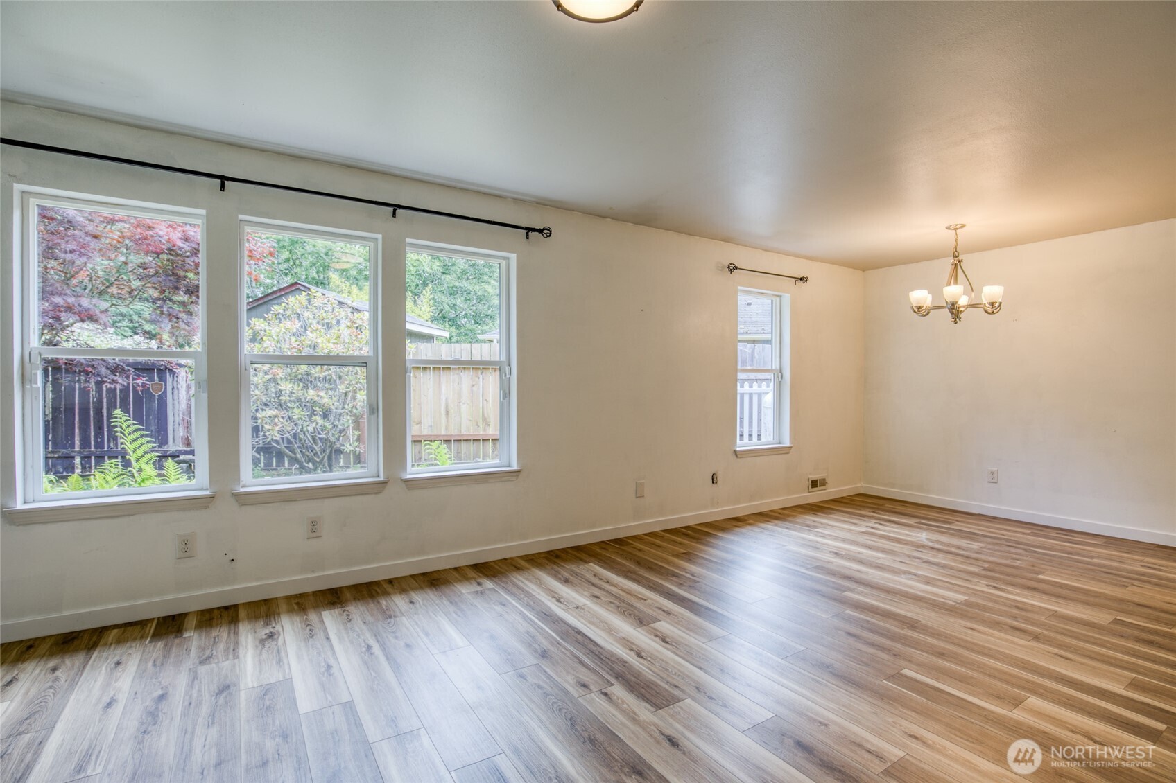 1505 Glen Court Property Photo 6