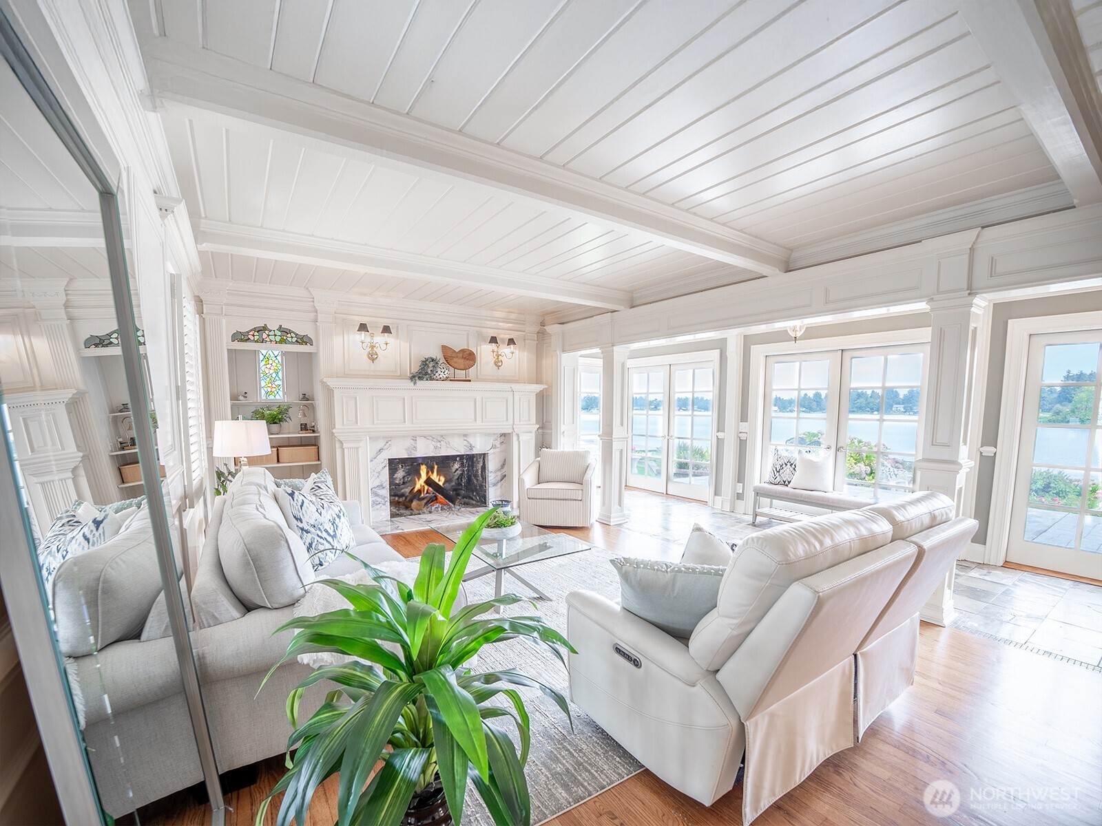 10007 Lake Steilacoom Drive Property Photo 3