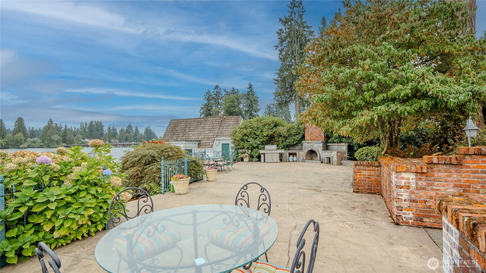 10007 Lake Steilacoom Drive Property Photo 29