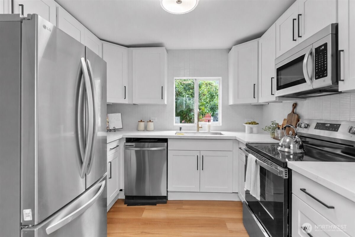 2322 S Ash Street Property Photo 10