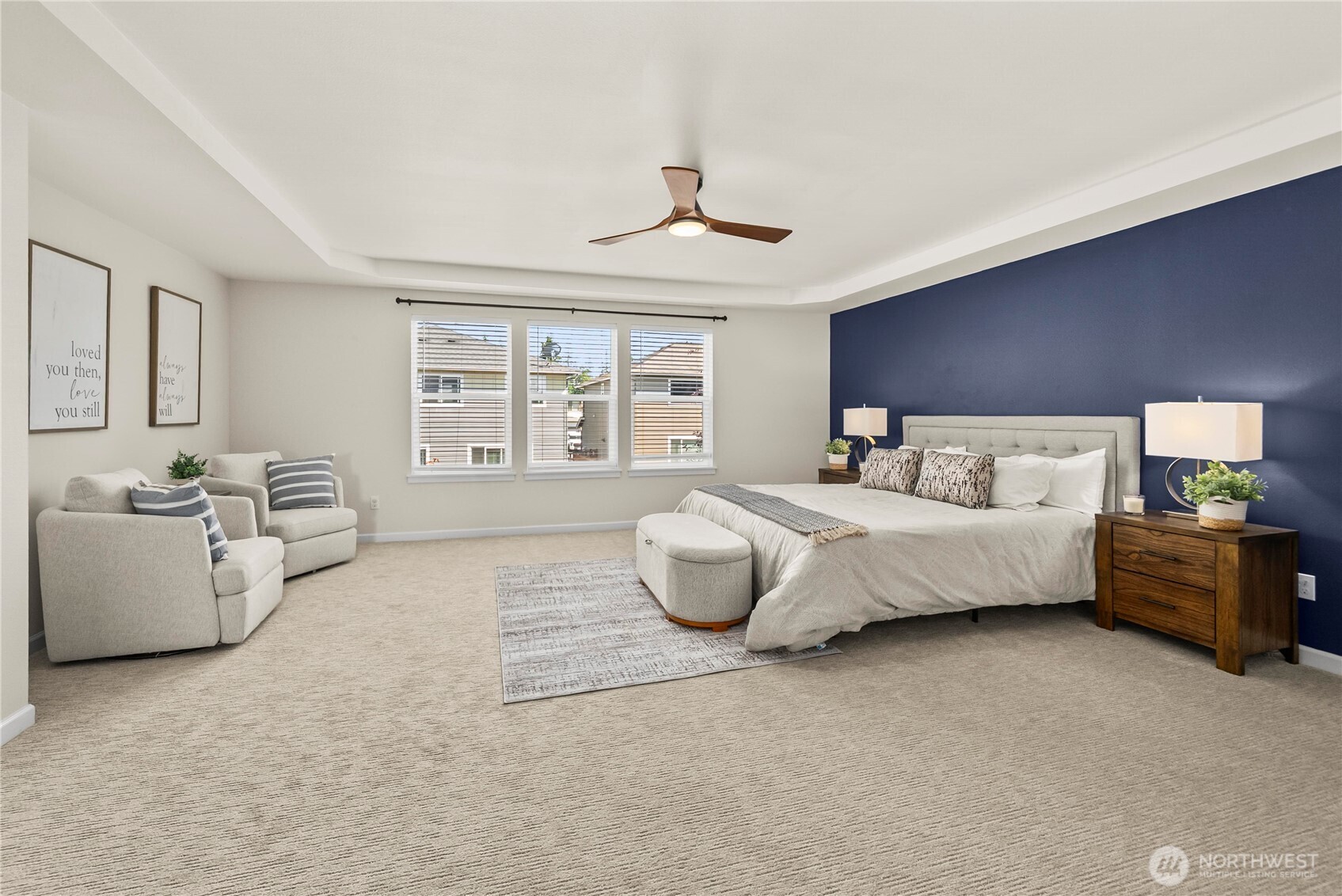 18428 Village Parkway Property Photo 20