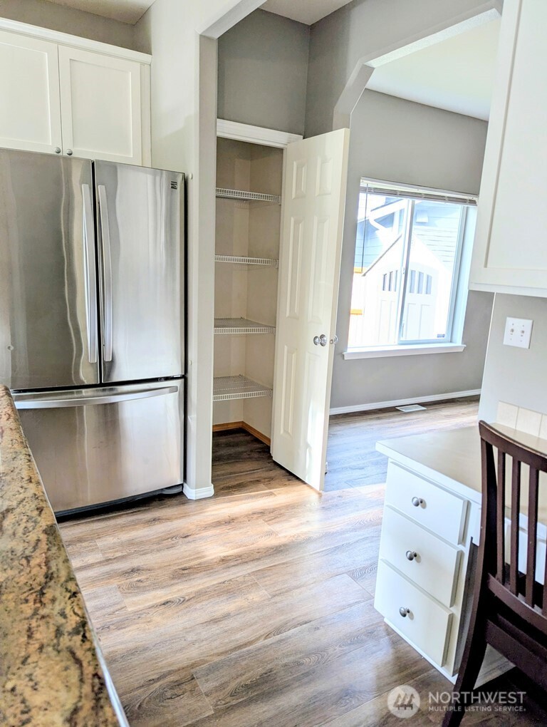 15802 123rd Avenue Property Photo 9