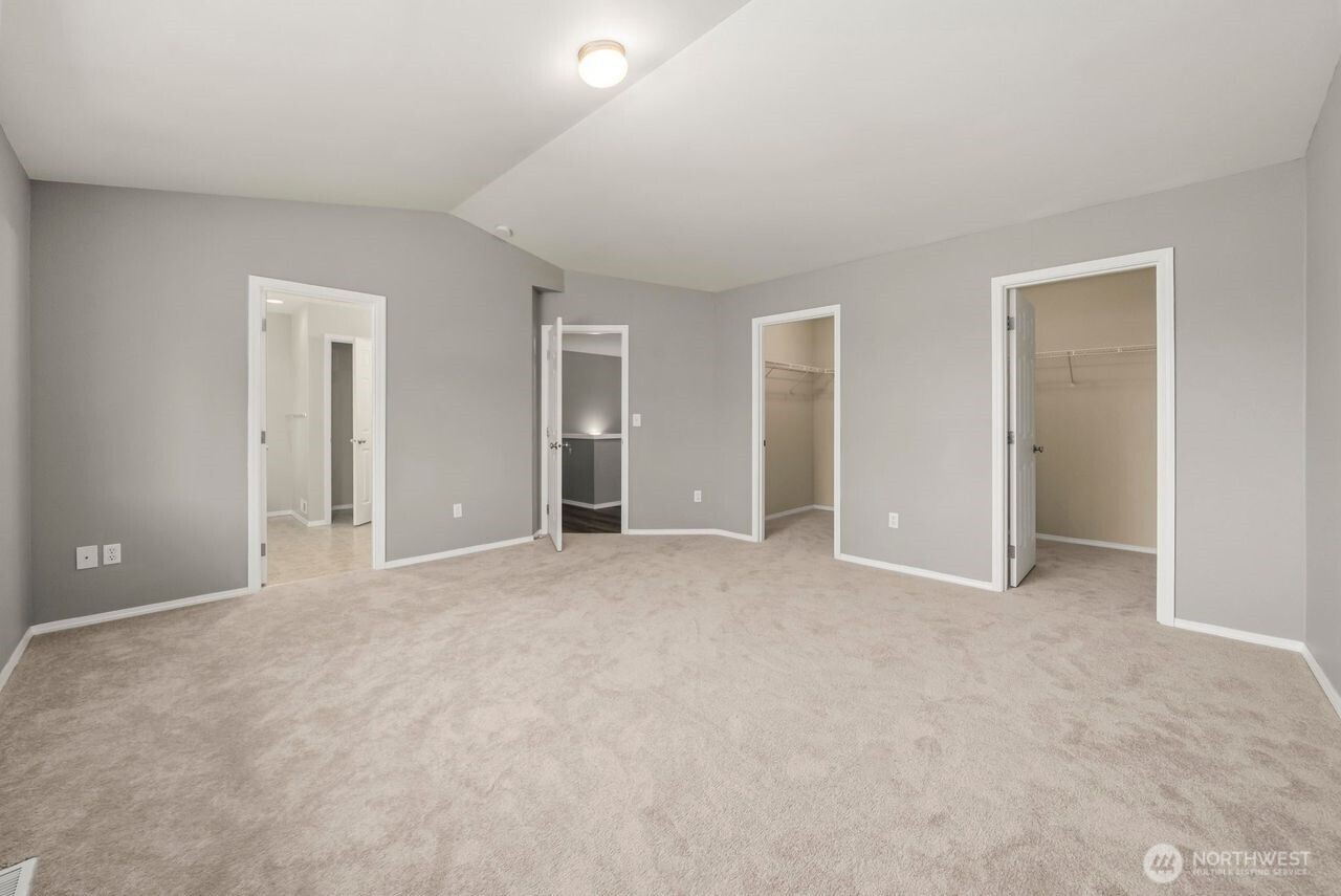 15802 123rd Avenue Property Photo 13