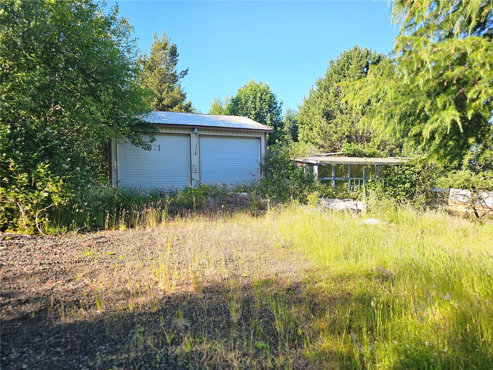 621 Ostman Road Property Photo 1