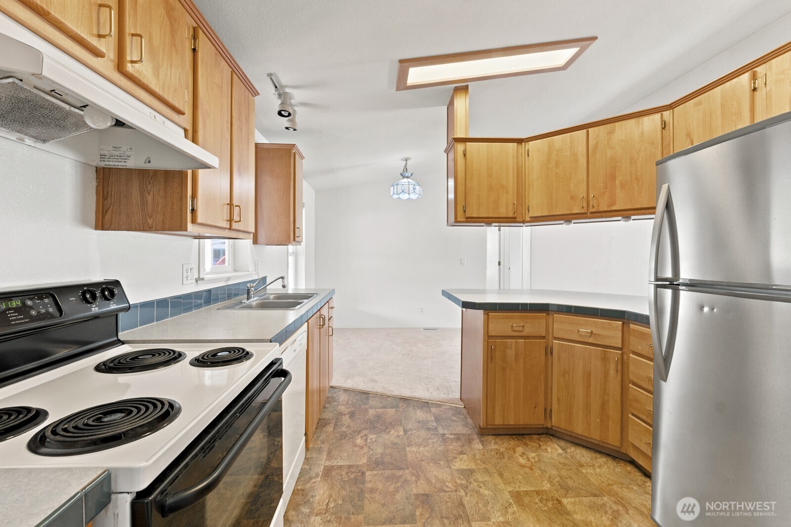 2302 R Street 85 Property Photo 10