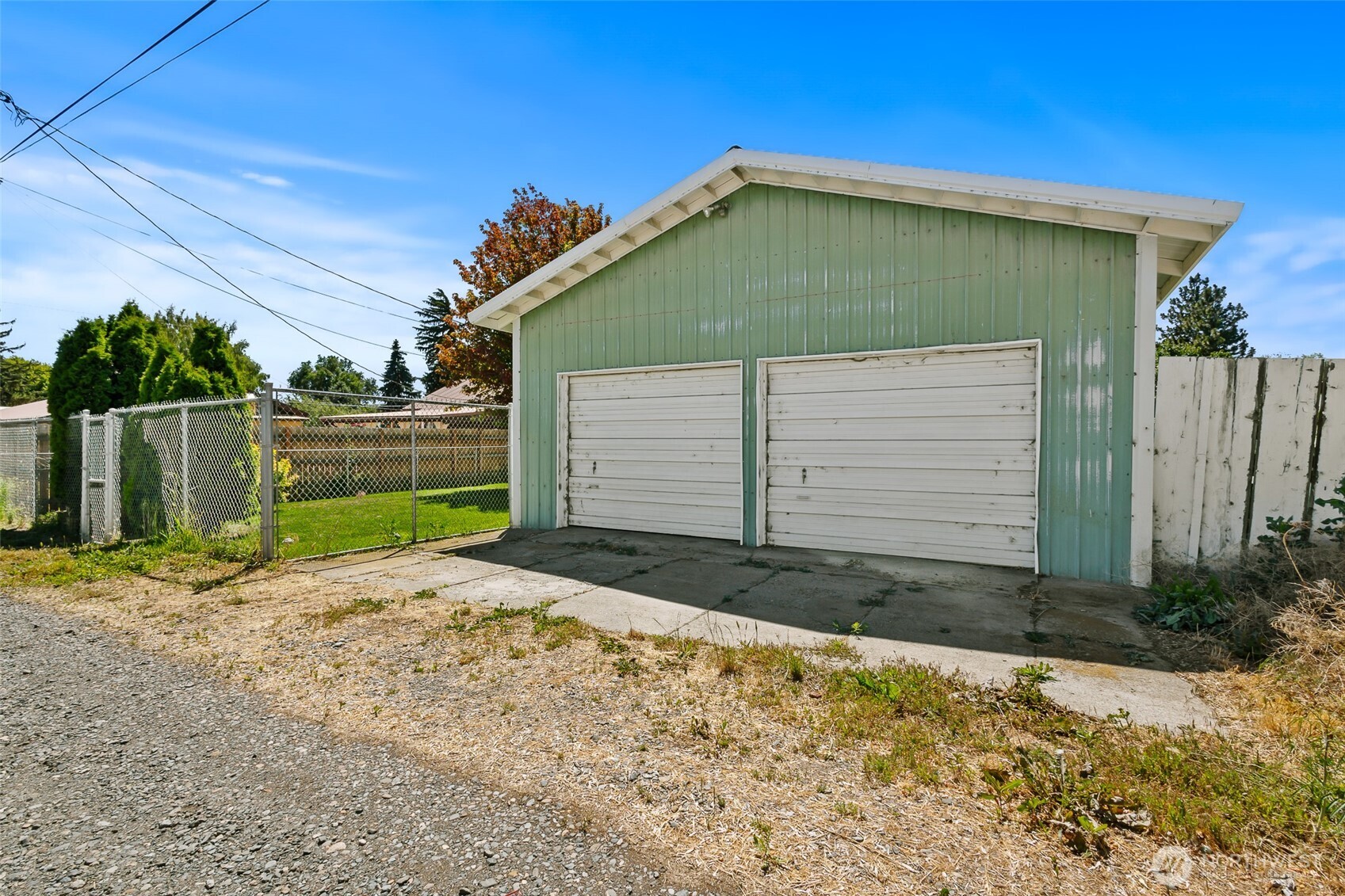 604 N Pacific Street Property Photo 5