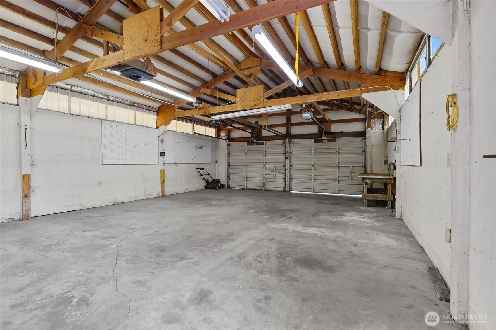 604 N Pacific Street Property Photo 7