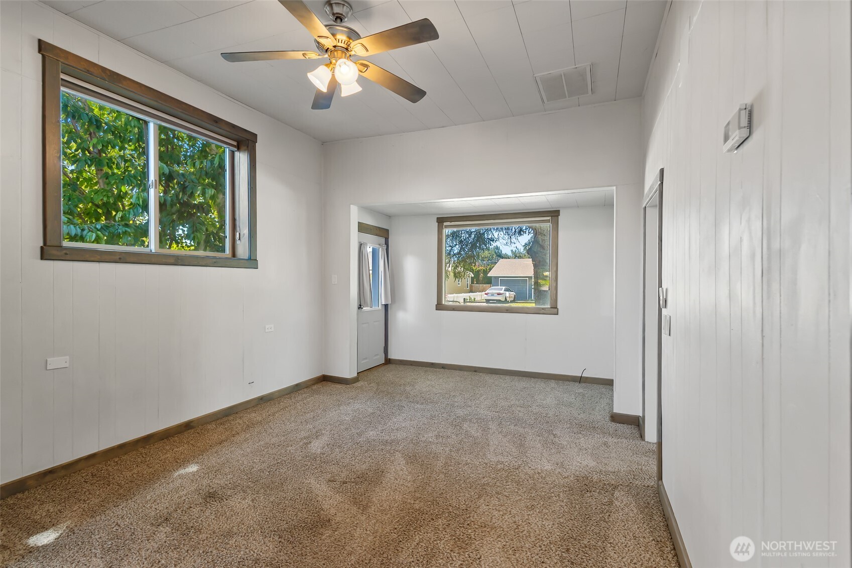 604 N Pacific Street Property Photo 13