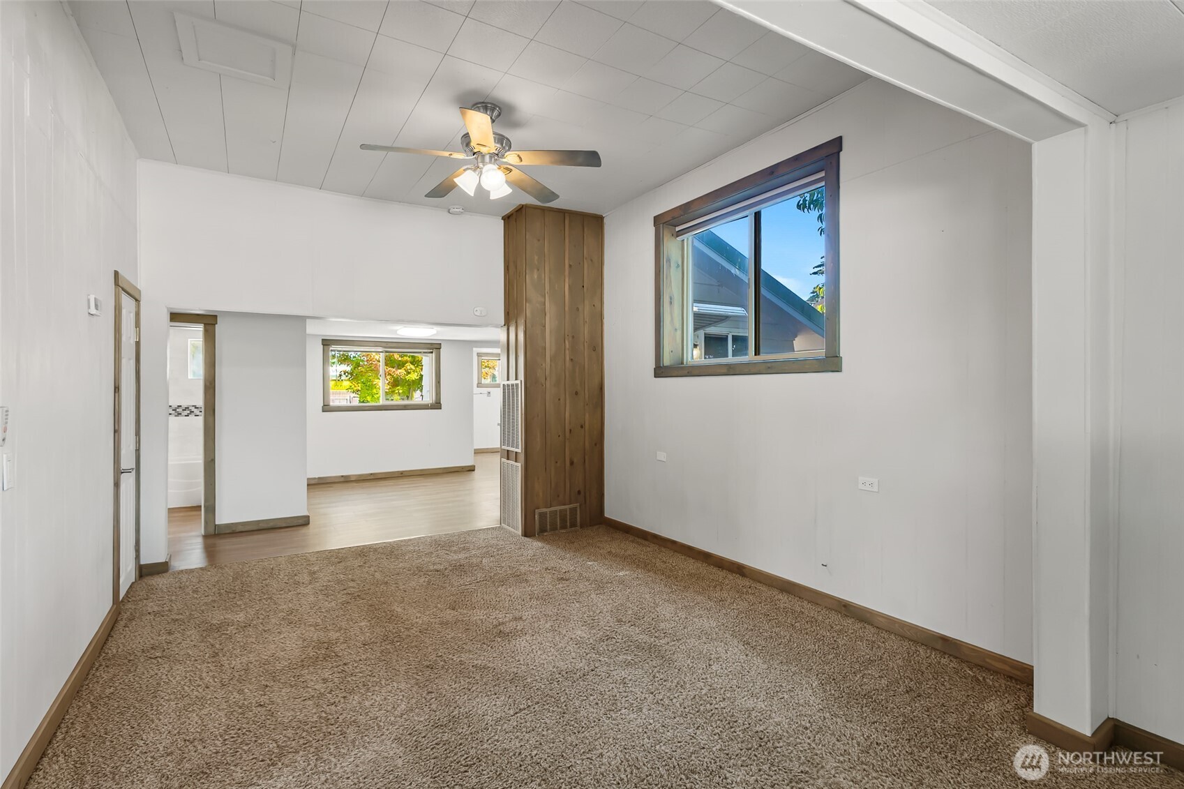 604 N Pacific Street Property Photo 14