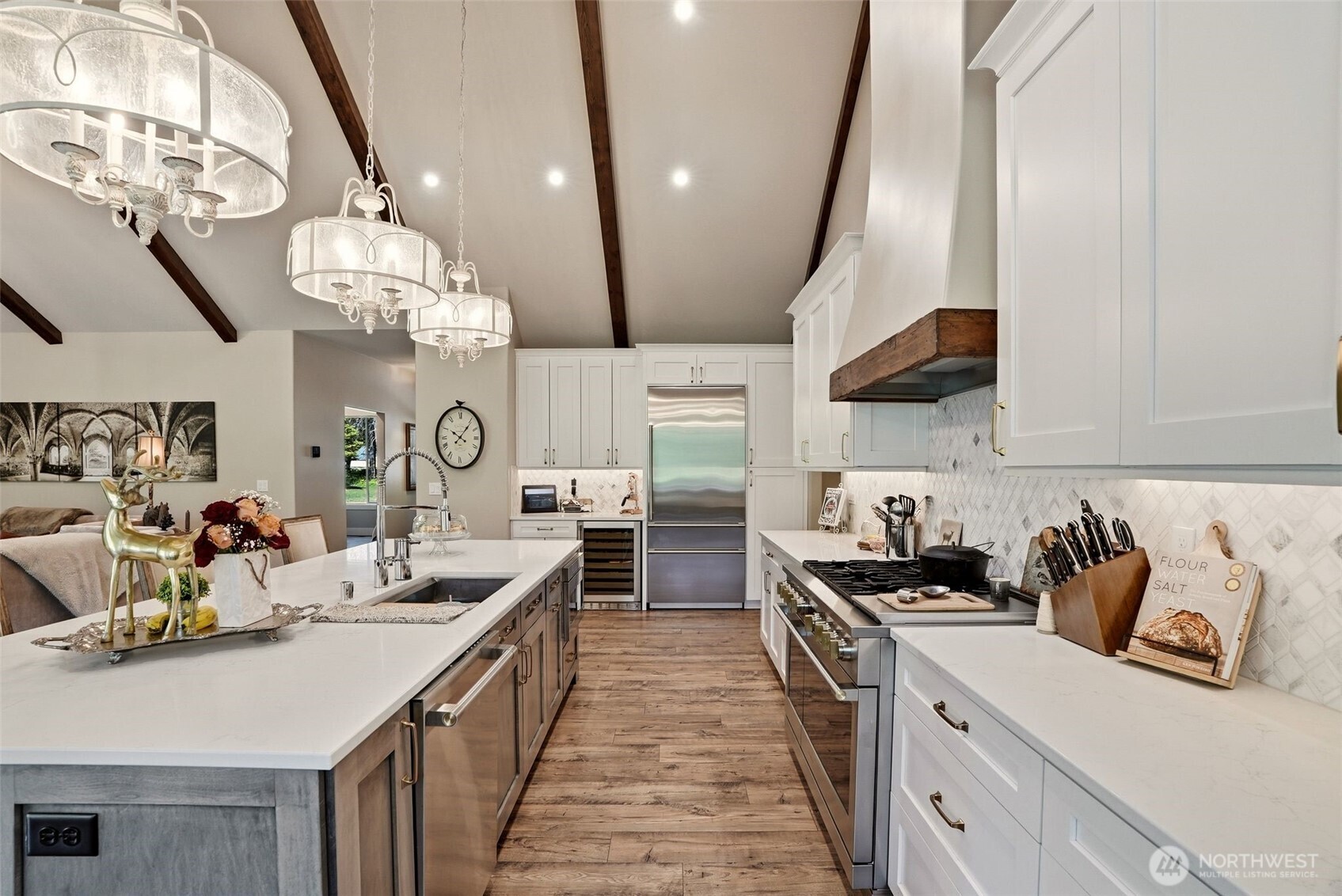 2542962 Property Photo 10