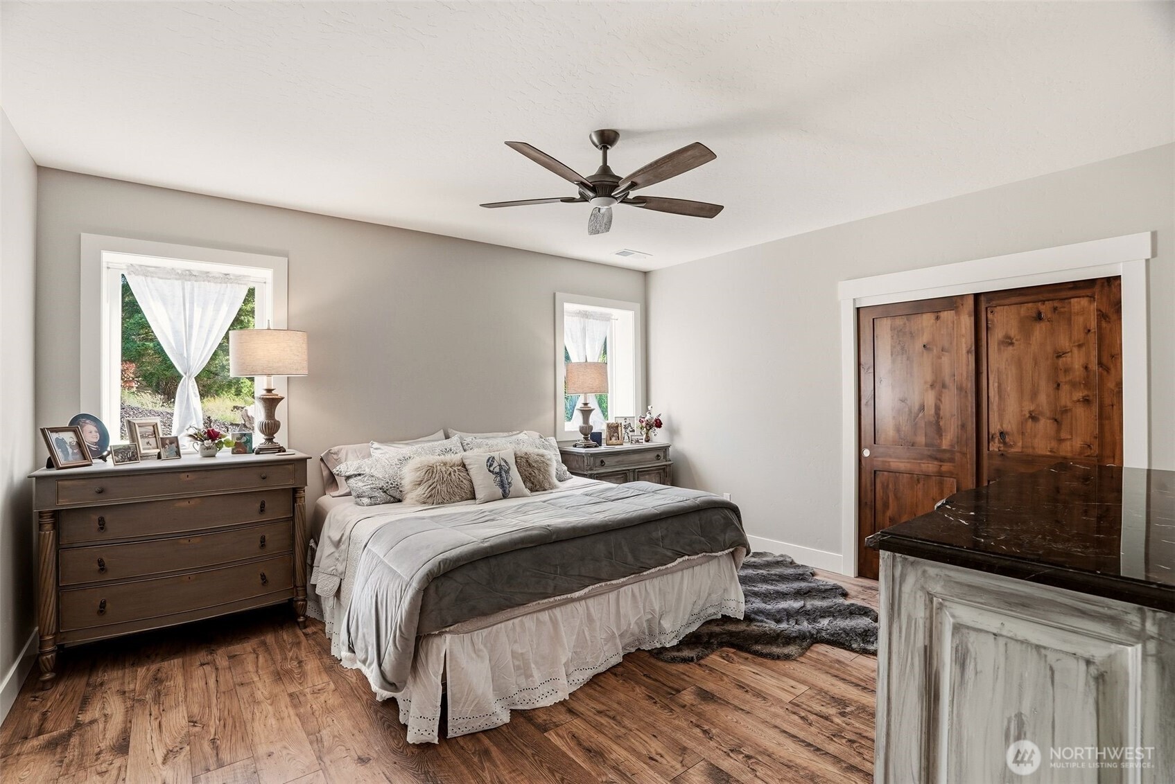 2542962 Property Photo 24