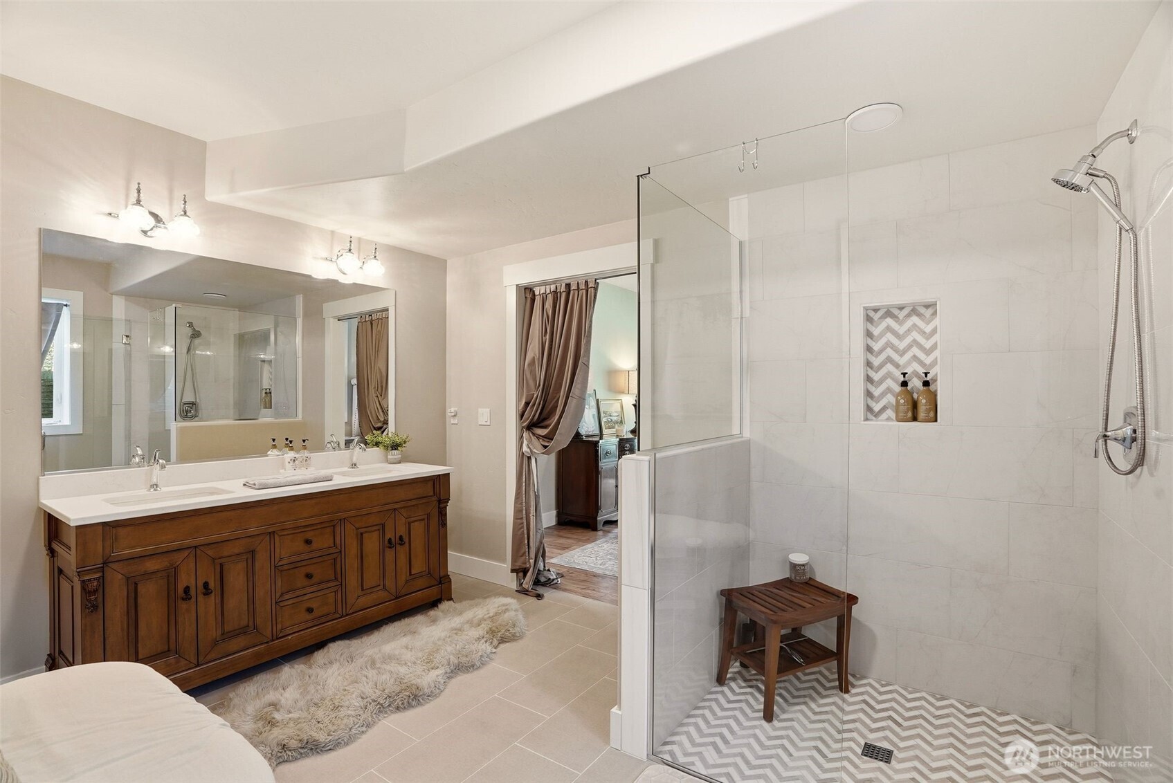2542962 Property Photo 26
