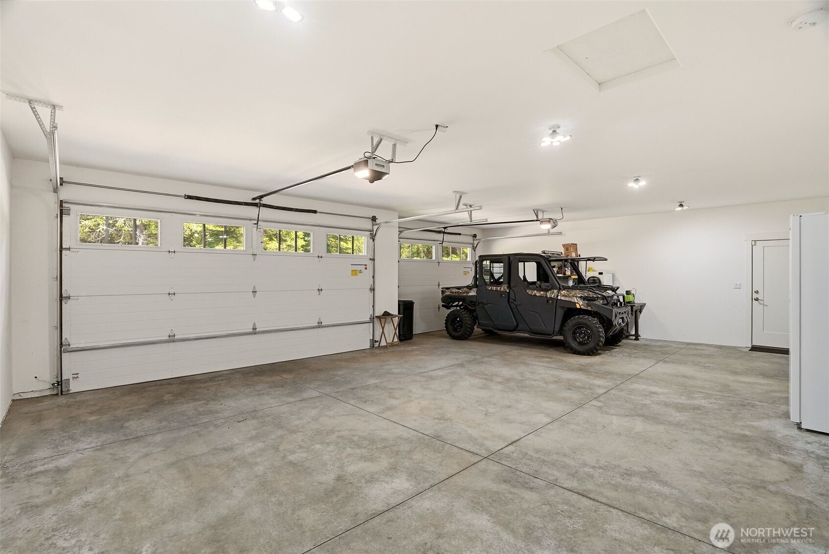 2542962 Property Photo 28
