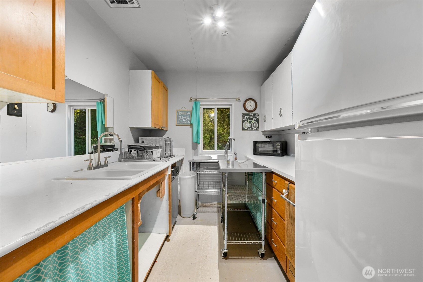 3138 Alderwood Property Photo 20