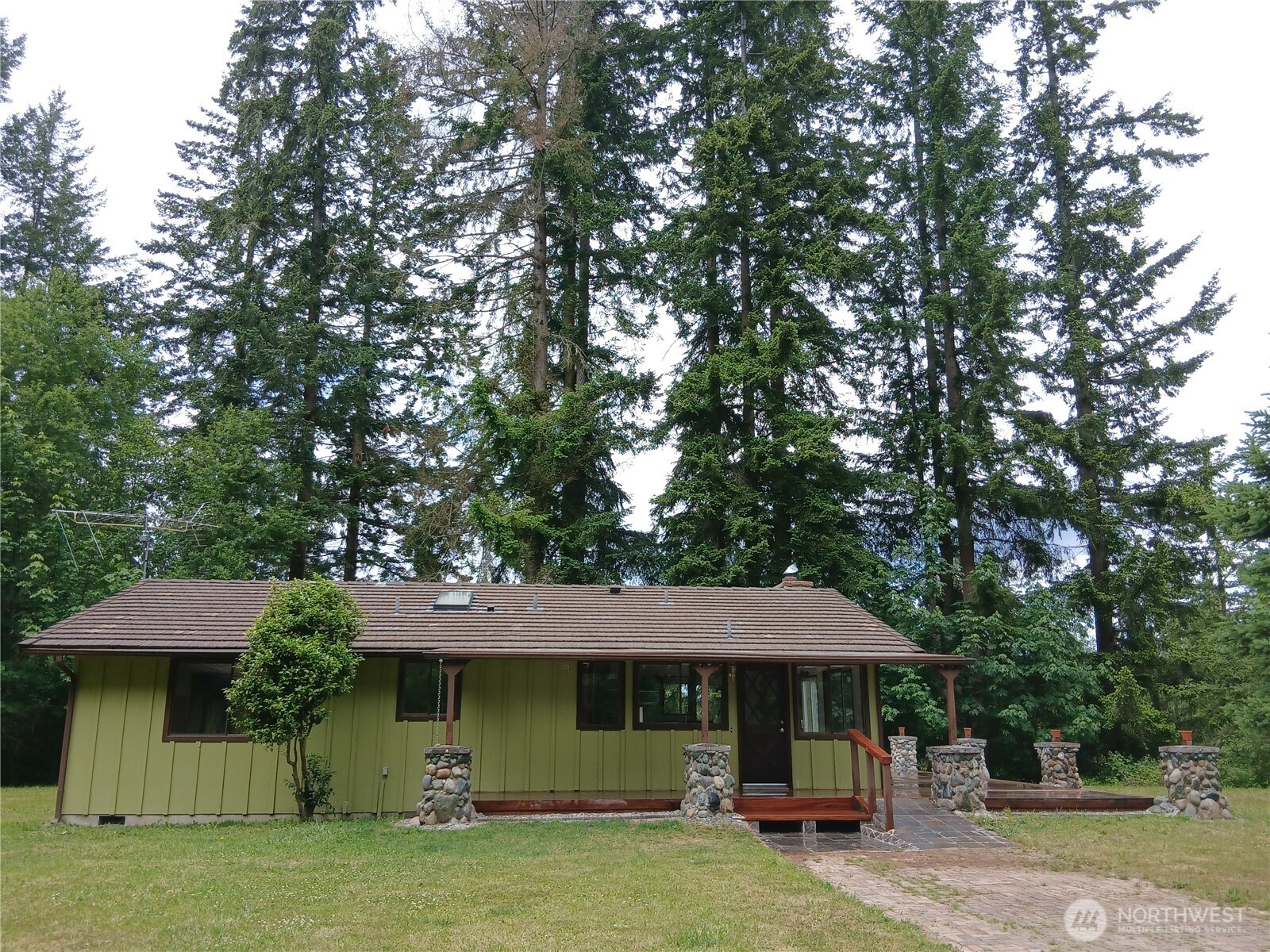 1384 Chicken Coop Road Property Photo 1